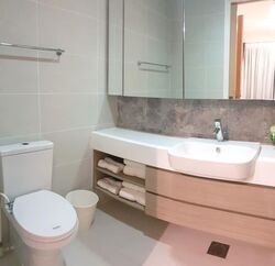 The Lakefront Residences (D22), Condominium #605477201